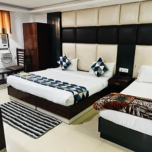 https://hotel-king-plaza.top-gurgaonhotels.com